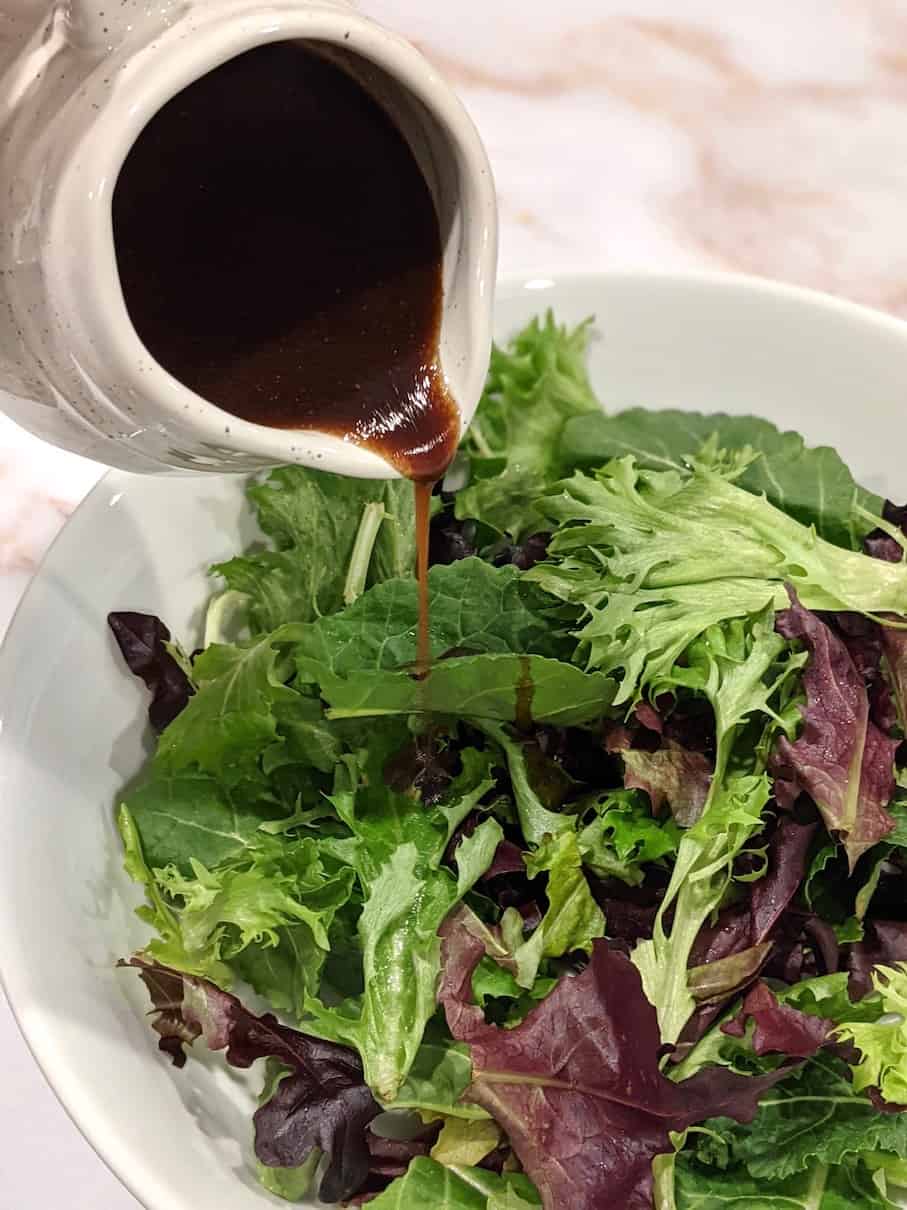 Balsamic Vinegar and Olive Oil Dressing